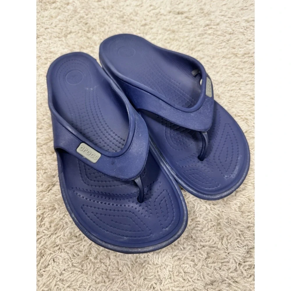 Crocs Unisex Classic Flip Flops Waterproof Slip On Shoes Size M 9 W 10 Navy Pool